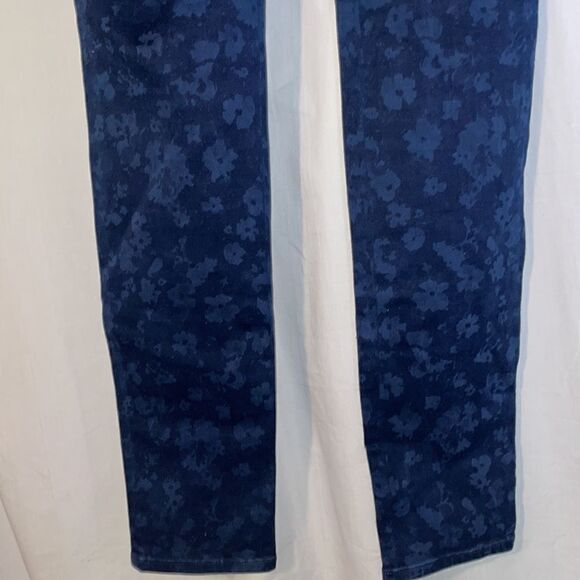 Uniqlo jeans - Picture 8 of 10